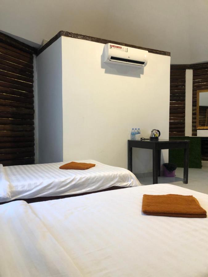 M'Pay Bay Guesthouse Rongszanlöm-sziget Kültér fotó